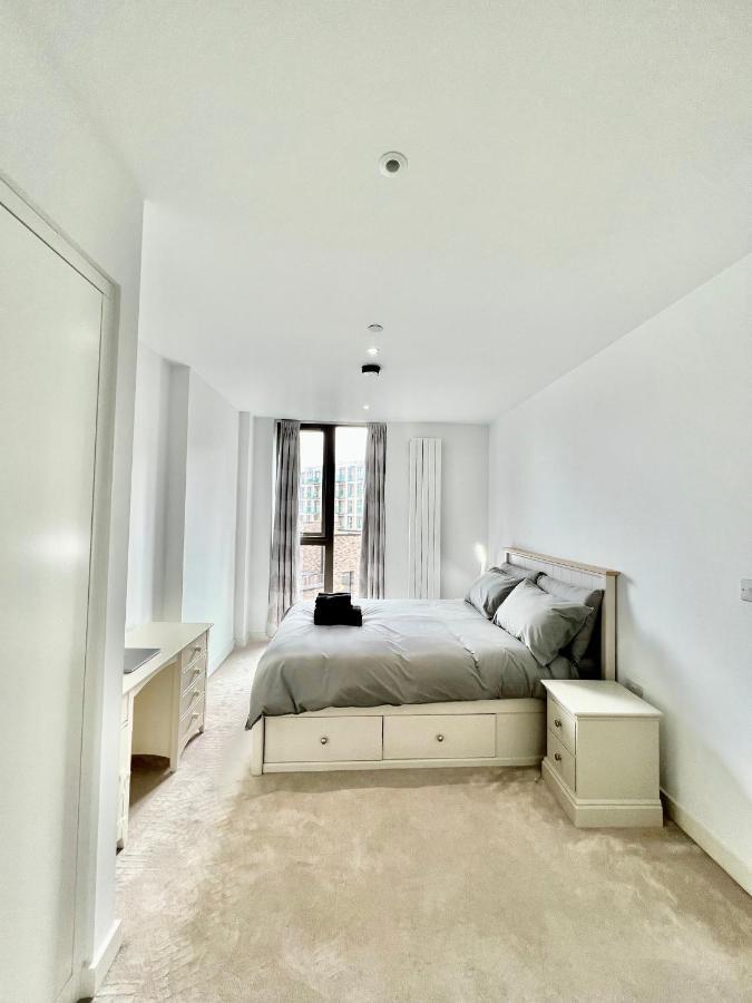 Luxury 2 Bedroom 2 Bathroom Apartment - London City Airport Luaran gambar