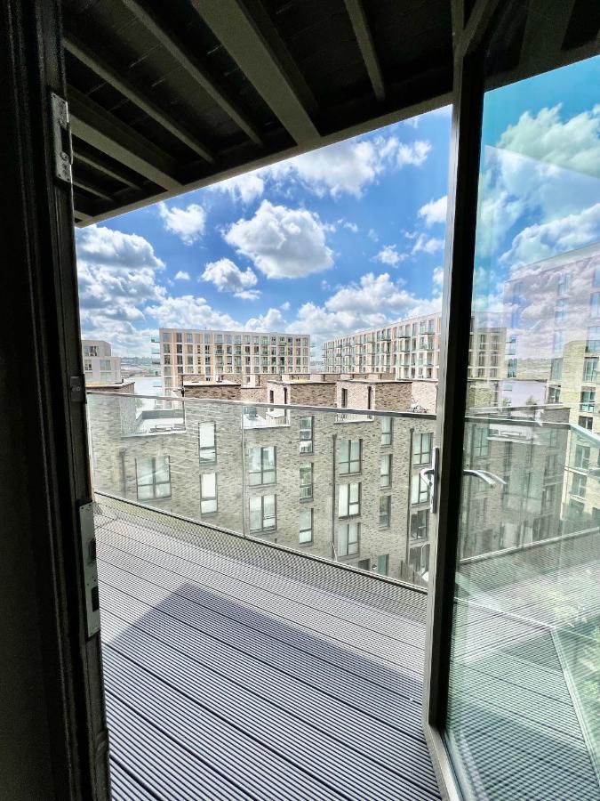 Luxury 2 Bedroom 2 Bathroom Apartment - London City Airport Luaran gambar